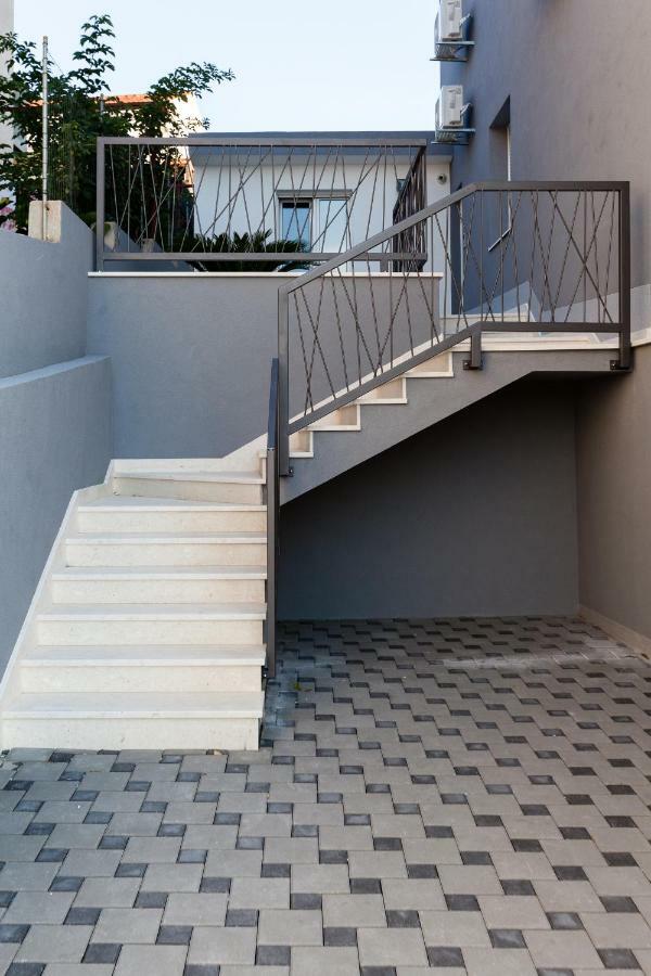 טרוגיר Luxury Villa Aria, Apartment מראה חיצוני תמונה