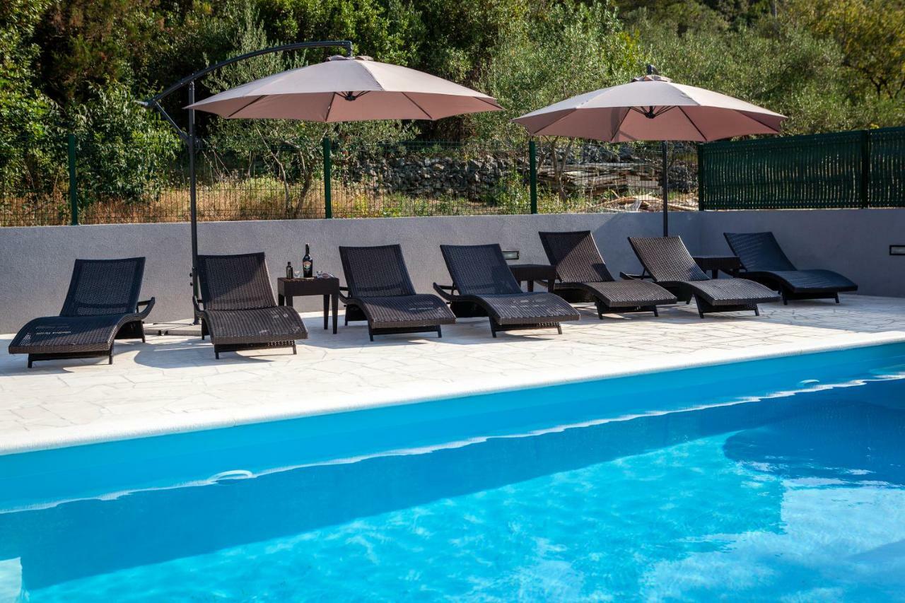 טרוגיר Luxury Villa Aria, Apartment מראה חיצוני תמונה